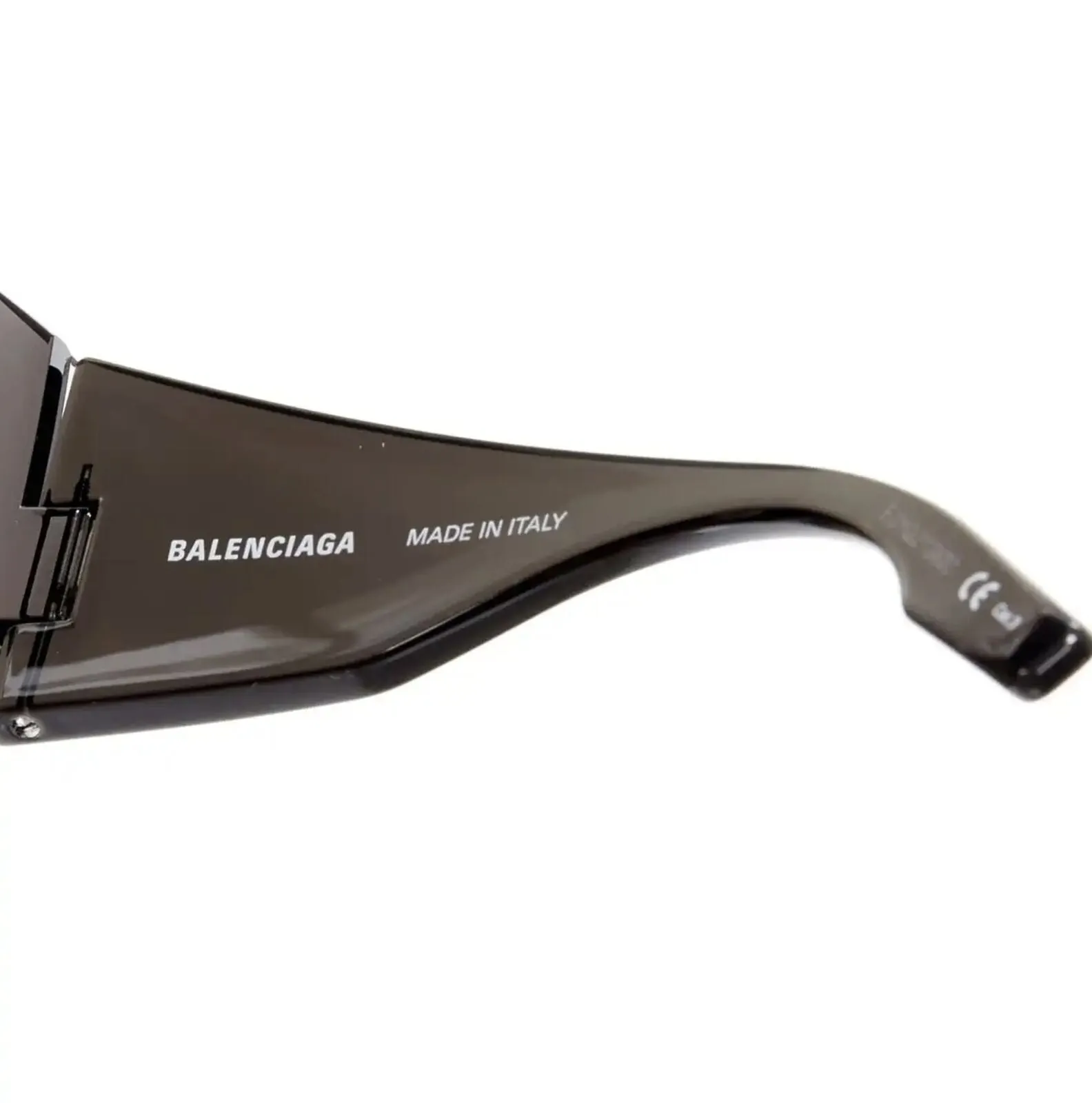 BALENCIAGA DEMNA Runway Mask Butterfly black shield sunglasses Kardashian