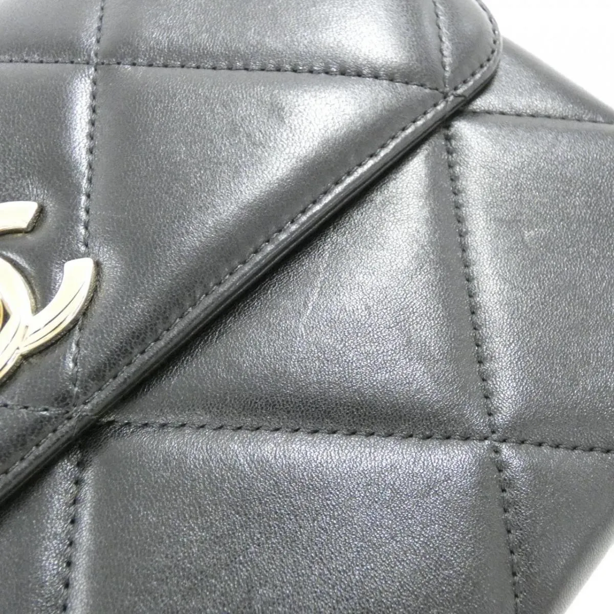Chanel Trendy CC Flap Bag with Top Handle in Black Lambskin