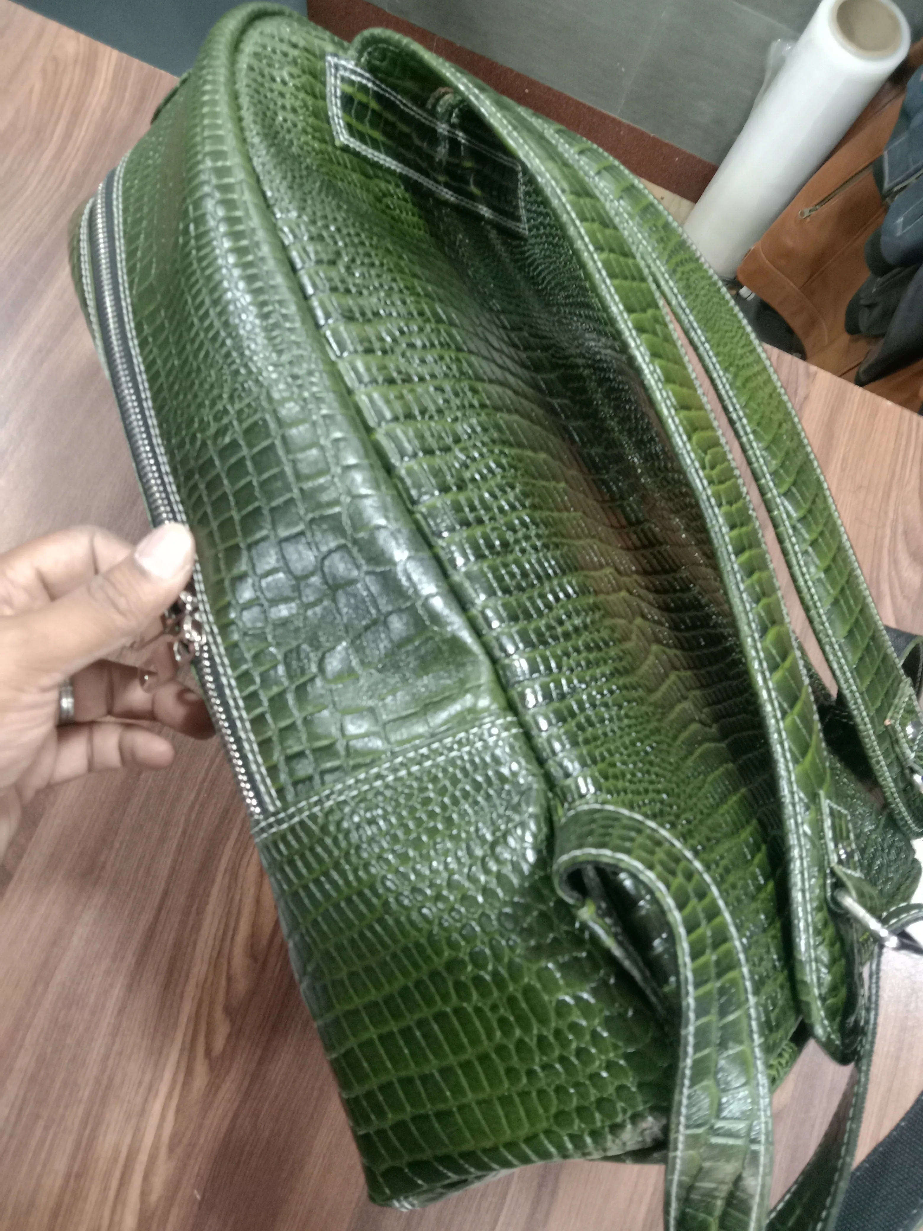 Gyro Premium Pure Leather Backpack Bags Green for Men and Women