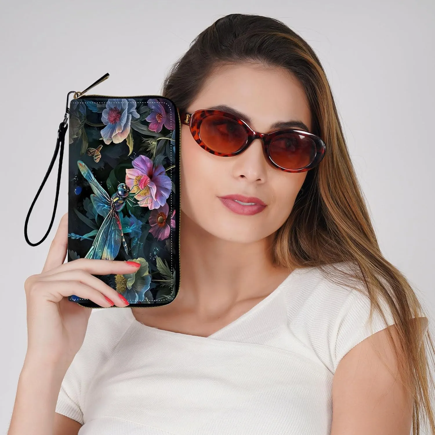 Ladies Wallet,Clutch Purses for Women Wallets Leather Credit Card Holder for Women Wristlet Slim Small Cute with Zipper,Thin RFID Blocking with Wrist Strap,Art Cute Dragonfly