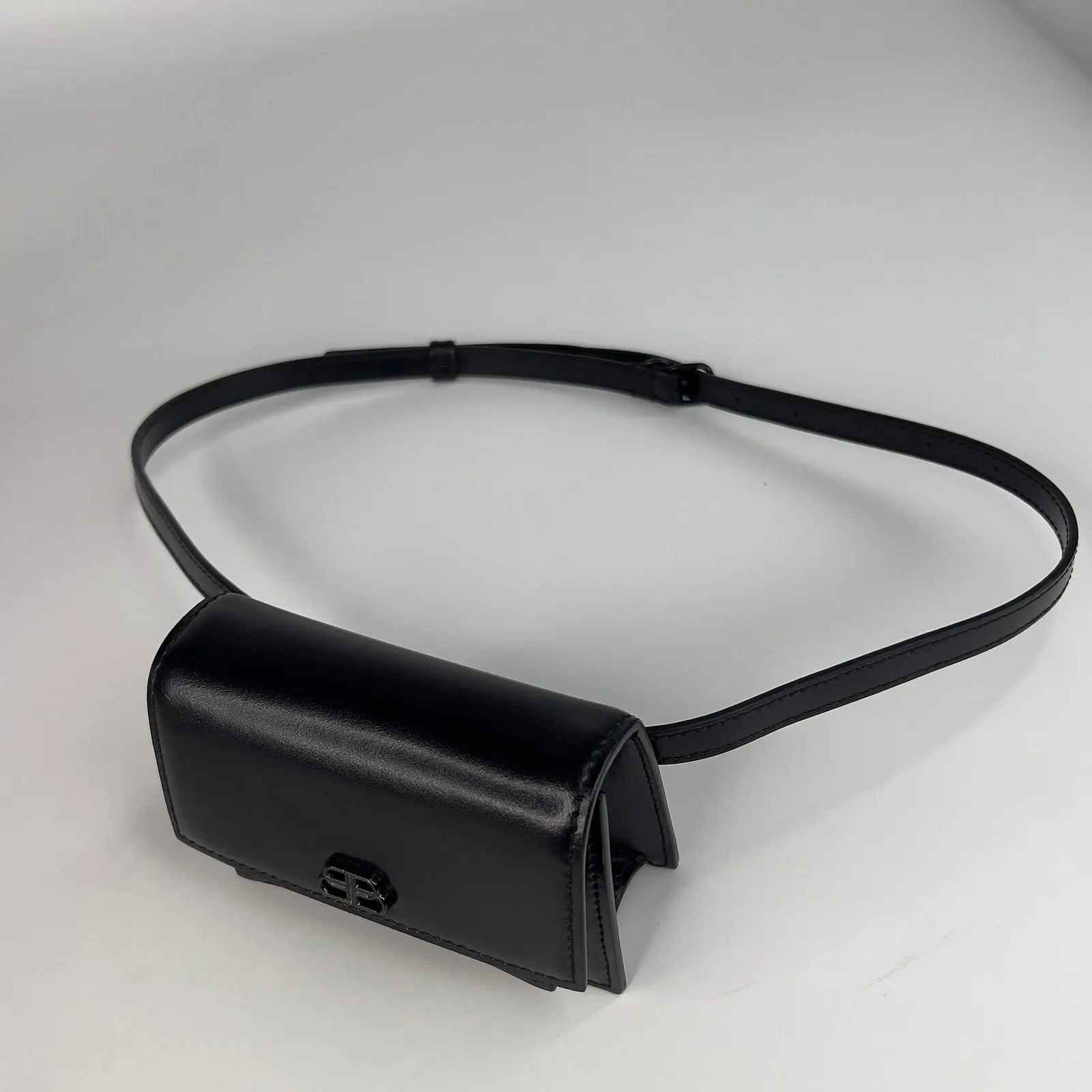 Sharp Belt Bag