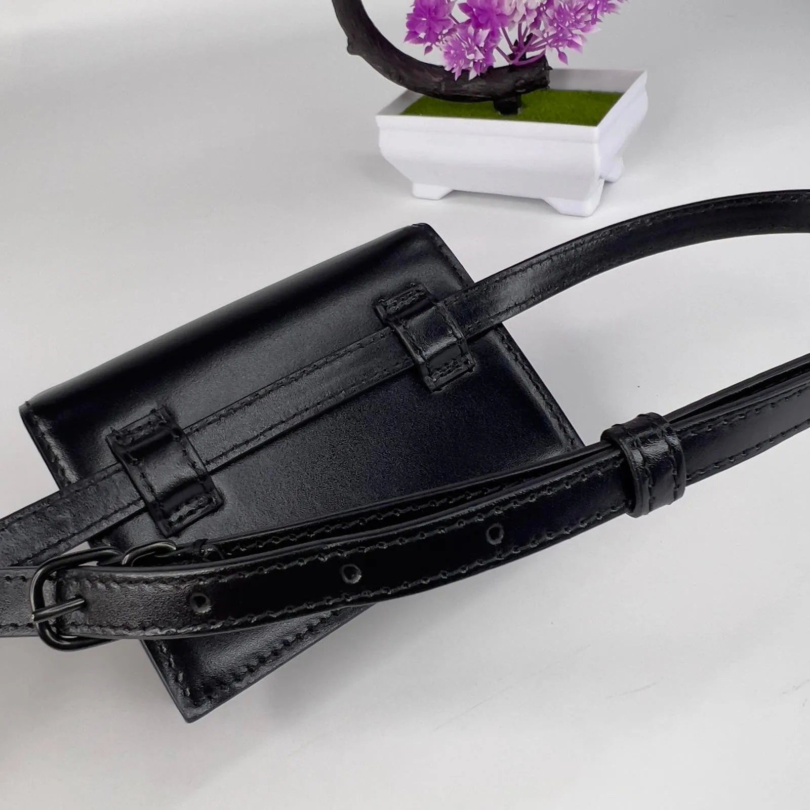 Sharp Belt Bag