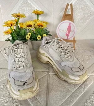 Triple S Sneaker